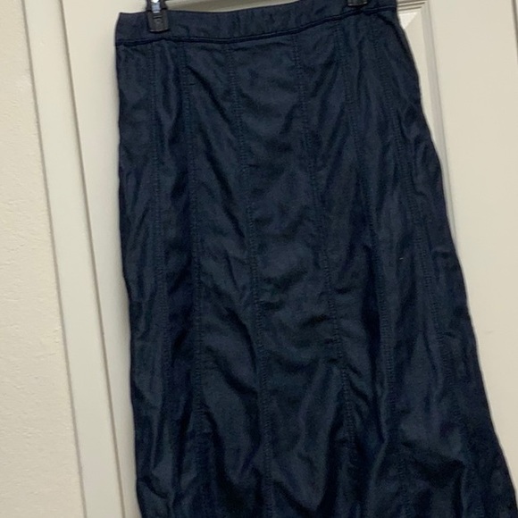 Long dark wash chambray denim skirt - Picture 5 of 5